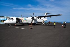 Kleine Flieger der Fluggesellschaft BestFly